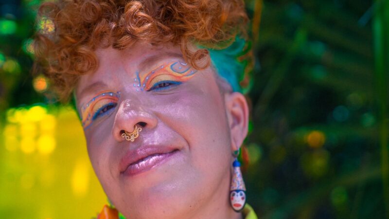 Luana Flores lança Cria do Sol Quente em julho