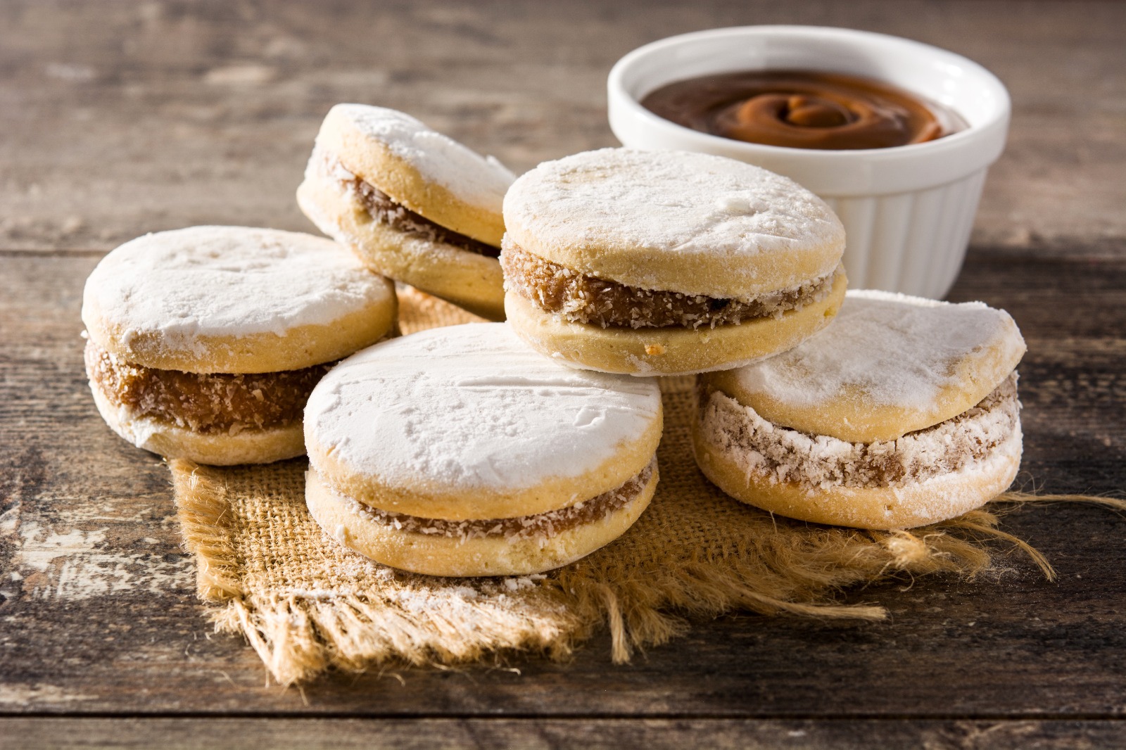 Alfajor de biscoito de leite maltado para as férias