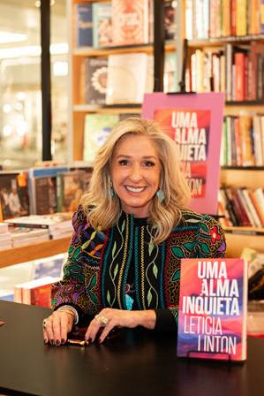  Letícia Linton lança romance ‘Uma Alma Inquieta’ após joalheria