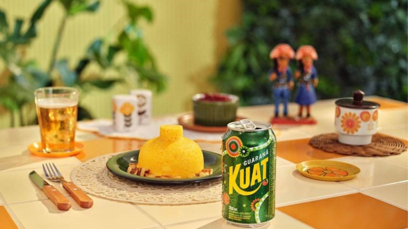 Kuat celebra tradições brasileiras em nova campanha