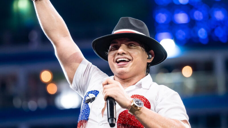Filho do Piseiro emociona Parintins após sucesso nacional