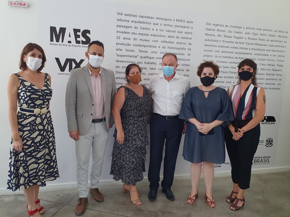 MAES reabre após reforma com mostra inédita