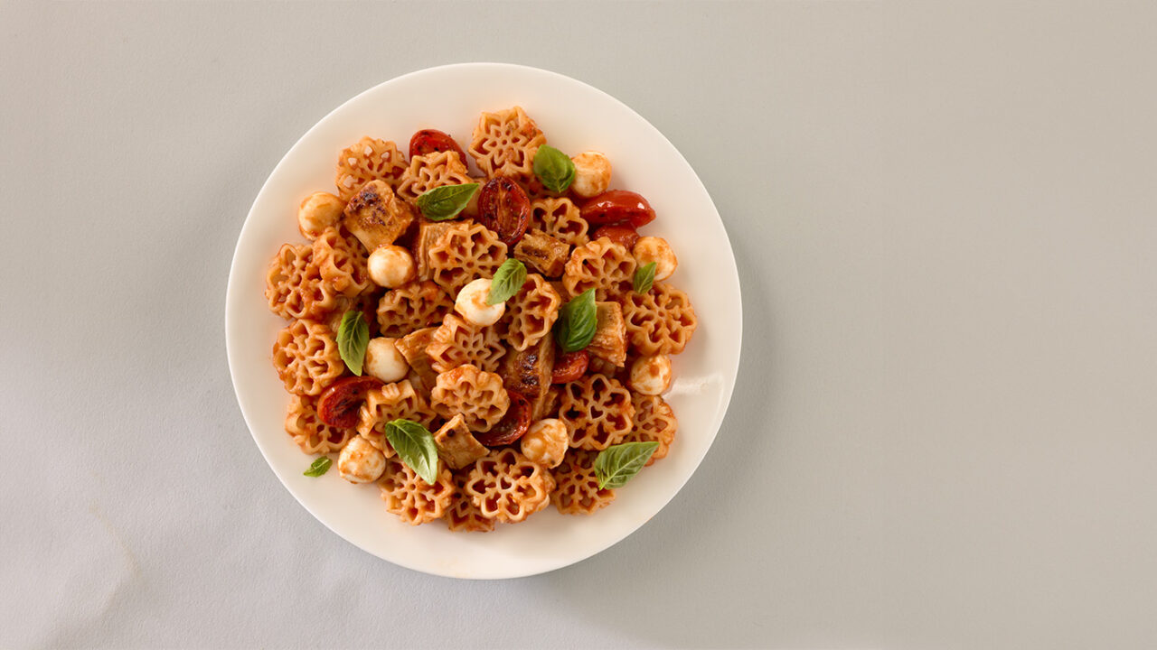Snowfall Barilla ganha receita com frango caprese