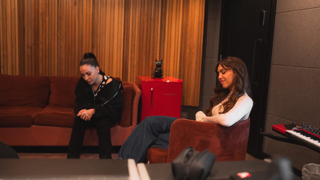 Priscilla estreia projeto ECOS INDEPENDENTES com Dora Sanches